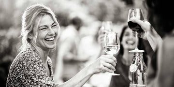 Two women drinking non-alcoholic wine Sans Drinks